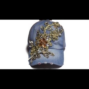 Women’s Bejeweled Baseball Cap. NEW.